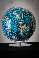 Globe "Earh Crisis" par Shepard Fairey